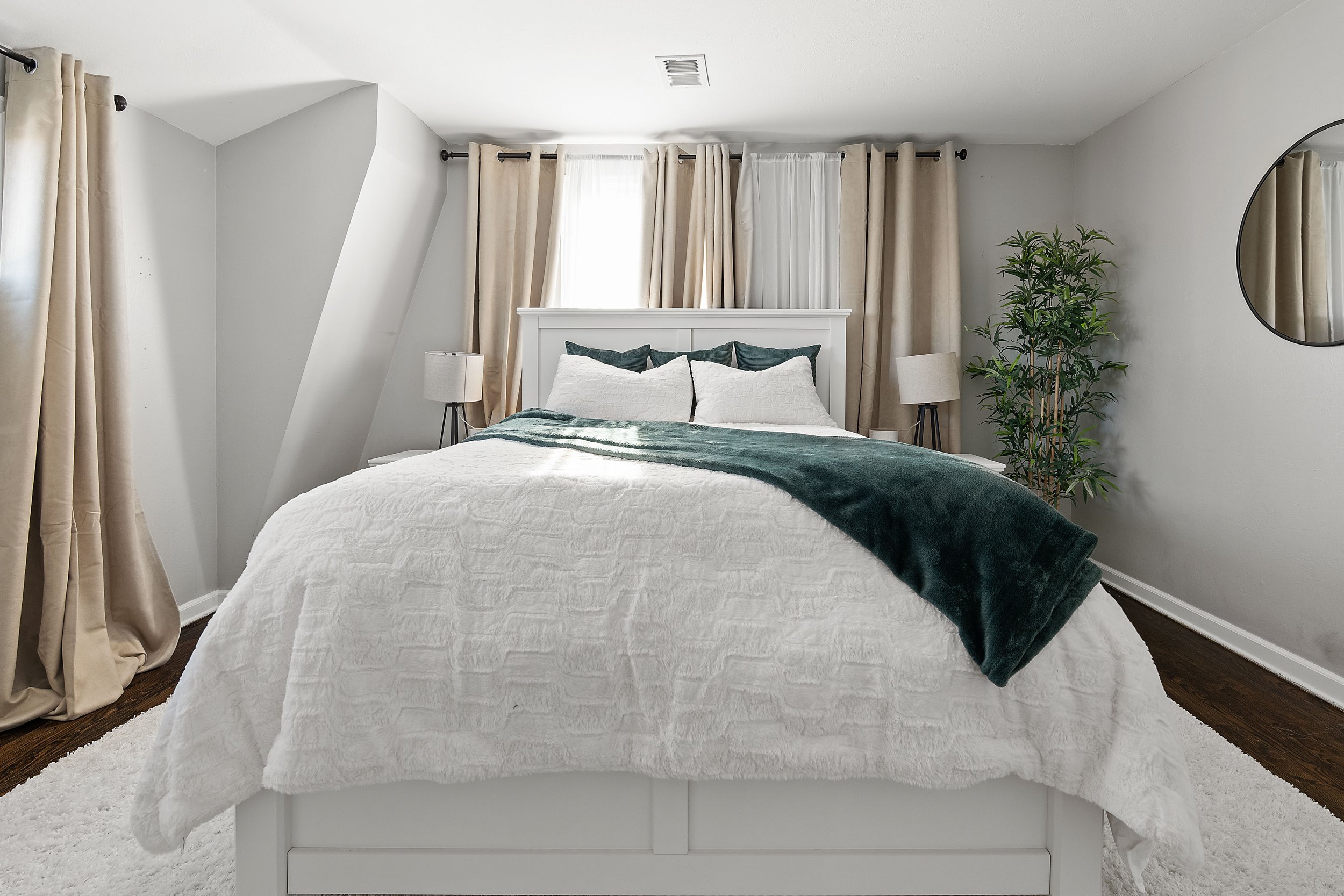Bedroom 2 2.jpg